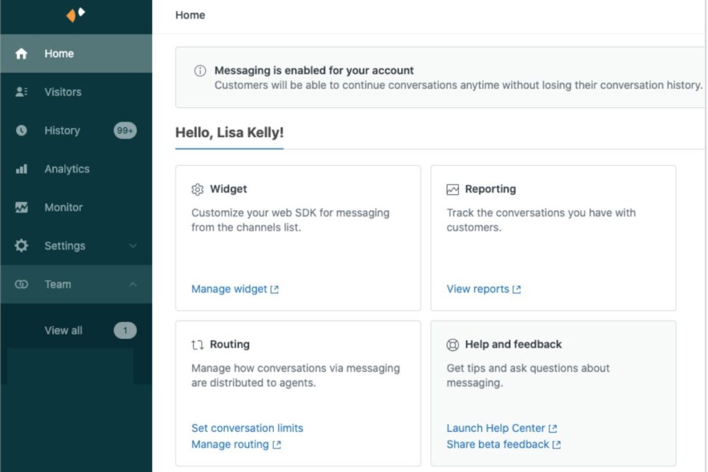Infographic highlighting key features of Zendesk for startups, including multi-channel support, ticketing system, live chat, automation, and analytics.