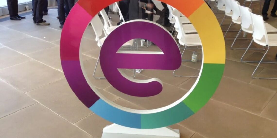 Cover image for 'How to Get Accepted to Entrepreneurs Roundtable Accelerator (ERA)' featuring the ERA logo and startup accelerator theme.