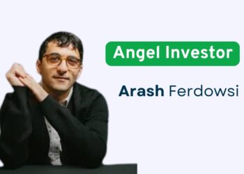 Arash Ferdowsi onstage discussing early-stage investing with founders at a tech conference.